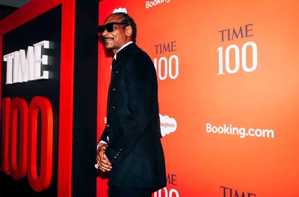The Pending Snoop Dogg Biopic Will Be Directed By Jonathan Daviss
